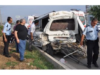Adana’da Trafik Kazası: Dört Yaralı