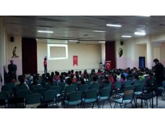 Akut’tan Okullarda Deprem Bilinçlendirme Seminerleri
