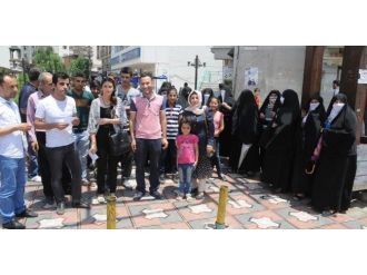 Cizre’de Kent Surları Üzerinde Evleri Bulunan Aileler Basın Açıklaması Yaptı