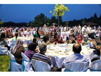 Büyükşehir 16 İlçede İftar Sofraları Kuracak