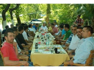 Konfeksiyonculardan Birlik Ve Beraberlik Yemeği