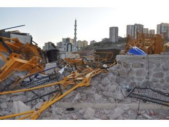 Vinç Operatörü Faciayı Önlemiş
