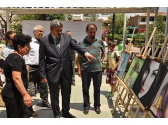 Başkan Alıcık, Resim Sergisini Ziyaret Etti