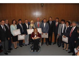 Bursa Milletvekilleri Mazbatalarını Aldı