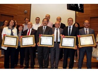 Ak Parti Kayseri Milletvekilleri Mazbatalarını Aldı