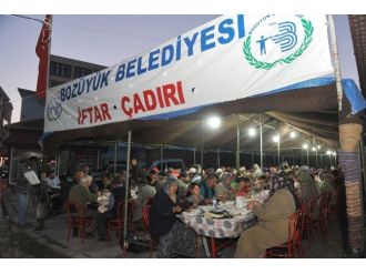 Bozüyük Belediyesi’nin Geleneksel İftar Çadırı Ramazana Hazırlandı