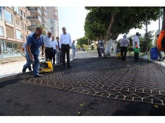Mezitli Sahil Yolu Renkleniyor