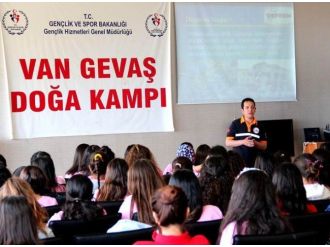 Afad’tan Kamp Yapan Öğrencilere Deprem Konulu Eğitim