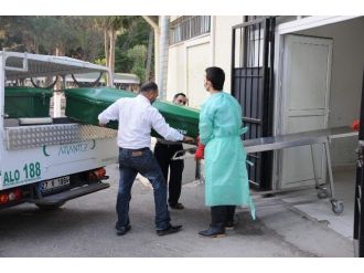 Kamyonun Altında Ezilen Suriyeli Çocuk Hayatını Kaybetti