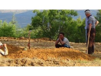 Demirel’in Defnedileceği Mezar Kazıldı