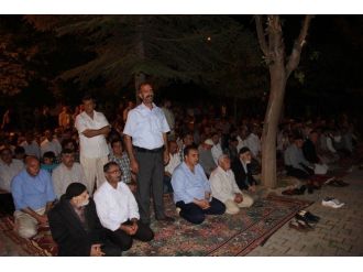 Bingöl’de İlk Teravih Namazı Kılındı