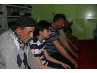 Afyonkarahisar’da İlk Teravih Namazı Kılındı