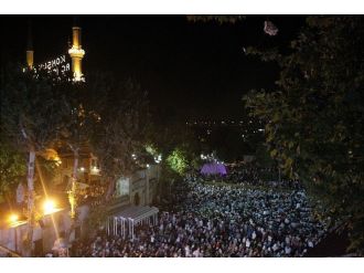 İstanbul’da İlk Teravih Namazı Kılındı