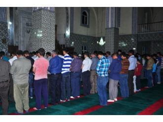 Şırnak’ta İlk Teravih Namazı Kılındı
