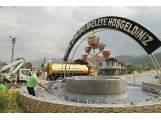 Başiskele’de Kent Mobilyaları Bakıma Alındı