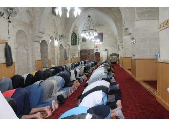 Mardin’de İlk Teravih Namazı Kılındı
