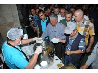Başkan Can, İlk Sahuru Vatandaşlarla Yaptı