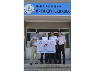 Seydikemer’de Beyaz Bayraklar Teslim Edildi