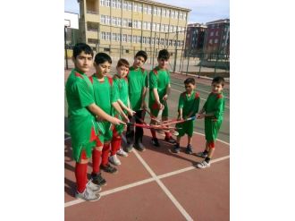 Diyarbakırlı Çim Hokeyciler Konya Yolcusu