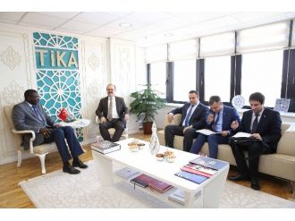 Ifrc Genel Sekreteri Sy: “Yardım İçin Giden Bazı Kurumlar Rapor Yazıp Dönüyor”