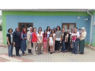 Kartepe’de Bilgi Evi Çocuklarına Sağlıklı Beslenme Anlatıldı
