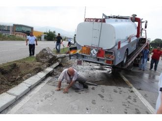 Kontrolden Çıkan Tanker Refüje Çıktı