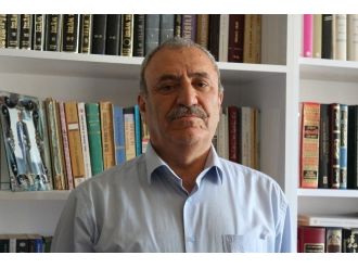 İlahiyat Profesöründen Camilerde Uyuyan Vatandaşlara Uyarı
