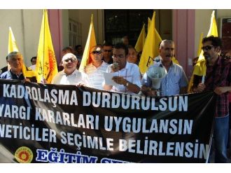 Eğitim Sen Milli Eğitim Müdürlüğü Önünde Eylem Yaptı
