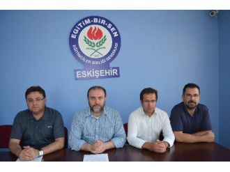 Eğitim Bir Sen Mursi’nin İdam Kararına Tepki Gösterdi