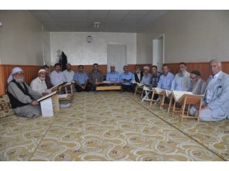 82 Yaşında Kuran’ı Öğrendiler
