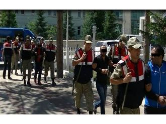 Jandarmadan Uyuşturucu Tacirlerine Eş Zamanlı Operasyon