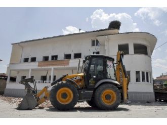 (Özel Haber) Belediyenin Leylek Nöbeti