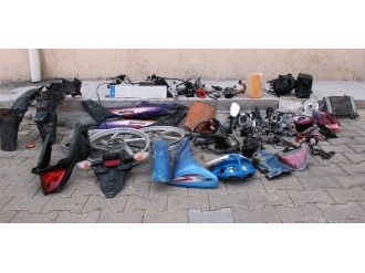Parçalanmış Motosikletler Ele Geçirildi