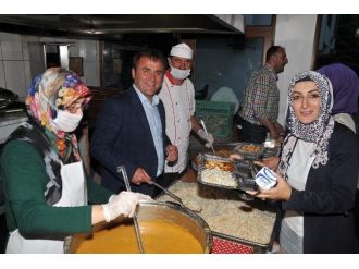 Gümüşhane Belediyesi’nin İftar Geleneği Sürüyor