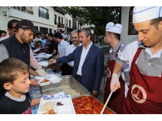 Şehreküstü Konaklarındaki İftara Yoğun İlgi