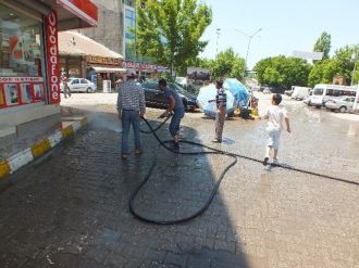 Malazgirt Belediyesi’nden Ramazan Temizliği