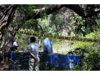 Antalya’da Emlakçı İple İntihar Etti