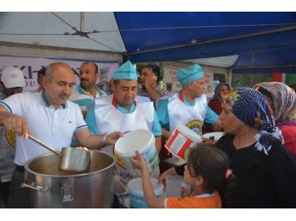 Başkan Kara, İlk İftarını Çadırda Açtı