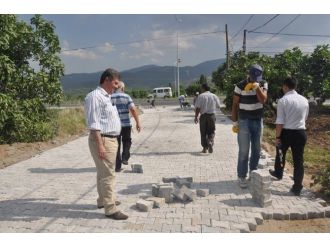 Buharkent Belediyesi Tüm Sokaklara Parke Taşı Döşüyor