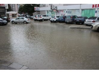 Sağanak Yağış Denizli’de Etkili Oldu