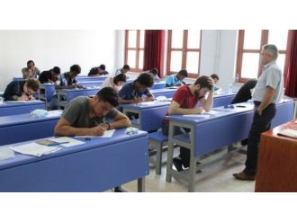 Dpü’de ’Yabancı Uyruklu Öğrenci Sınavı’na 47 Ülkeden 967 Öğrenci