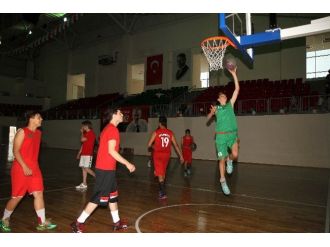 Karşıyaka’da Çocuklara Özel Yaz Okulu