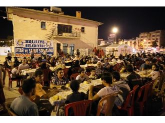 Belediye Başkanı Demirkol, Sahuru Meydanda Yaptı