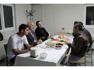 Vali Odabaş İlk Sahurunu Tünel İşçileri İle Yaptı