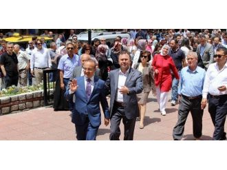 Ak Parti Milletvekili Bülent Turan Mazbatasını Aldı