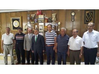 Develililer Derneği Yeni Yönetiminden Başkan Memduh Büyükkılıç’a Ziyaret