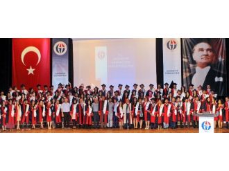 Gaün Hukuk Fakültesi İlk Mezunlarını Verdi