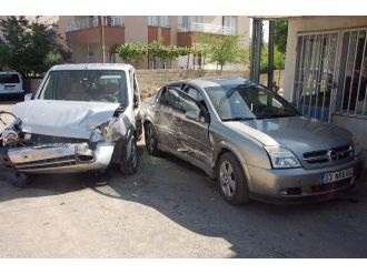 Adıyaman’da Trafik Kazası: 2 Yaralı