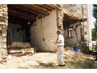 (Özel Haber) Afad Başkanlığı Yıkım İçin Van’a Ekip Gönderdi