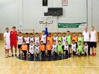 Minik Basketbolcular Durmuyor